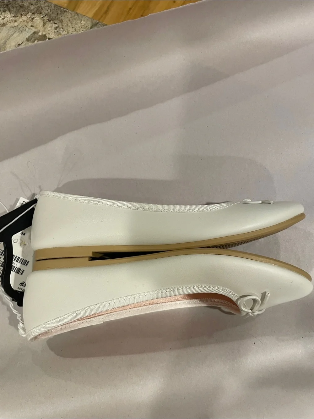 NWT H&M White Girls Ballet Flats with Pink Insole and Bow